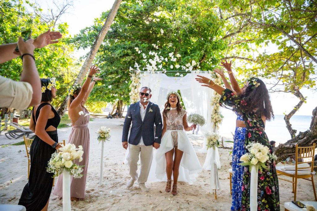 Seychelles wedding ceremony